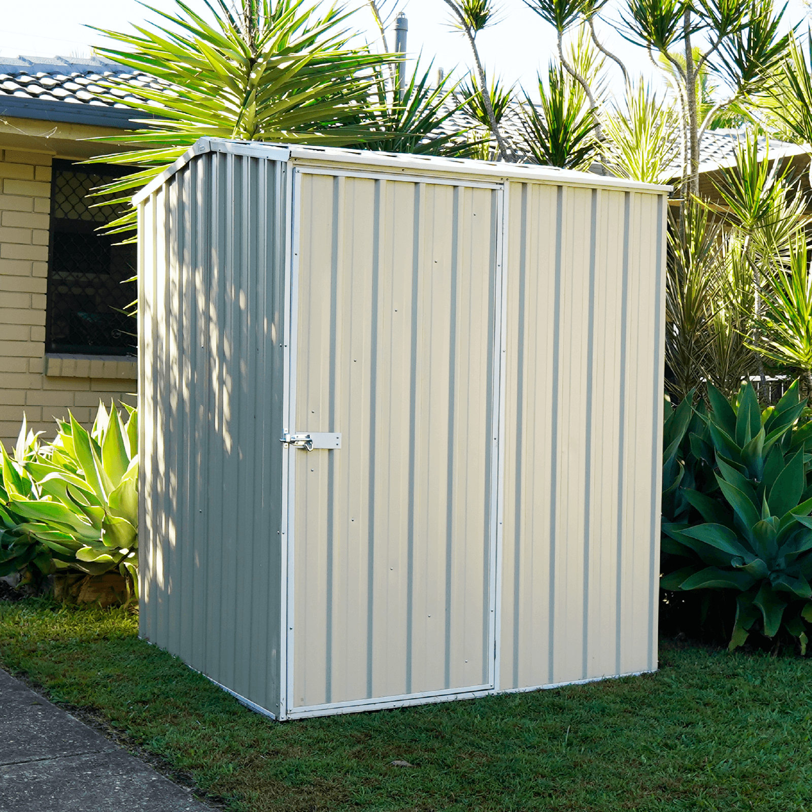 #colour_pale eucalypt