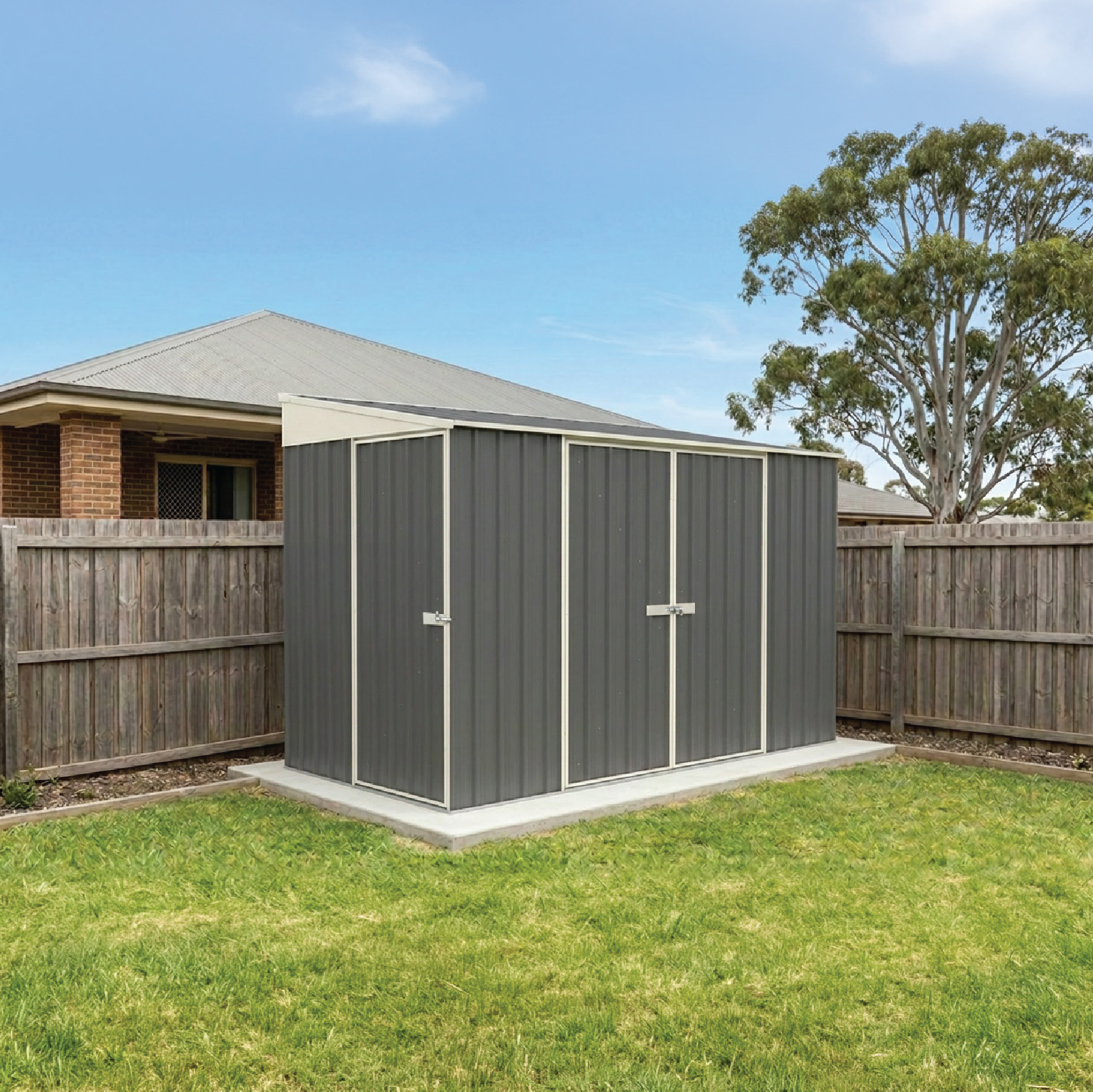 1.52mW x 3.00mD x 2.06mH Garden Shed Narrow Three Door
